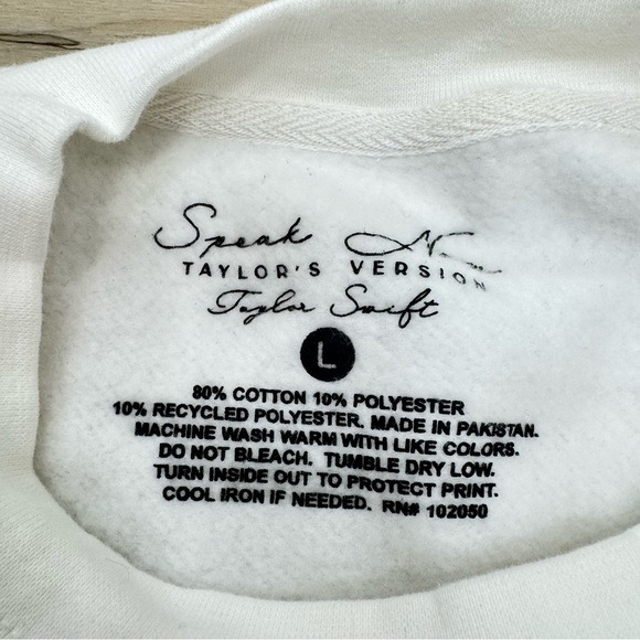 Taylor’s version Speak Now official merchandise crewneck white purple designs Lg - Picture 5 of 5